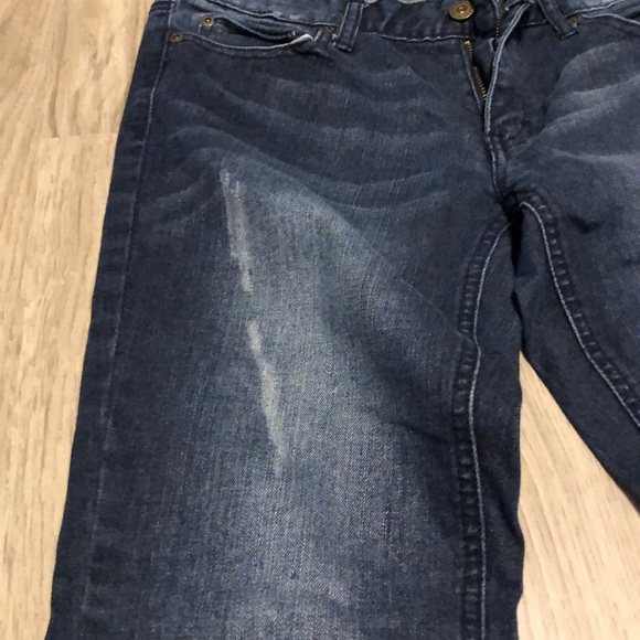 Tommy Hilfiger size 4 ankle jean. Distressed look. - Picture 2 of 8